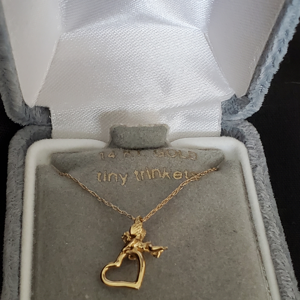 14K Gold Cupid Heart Pendant Necklace - Gold